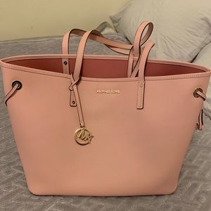 Michael Kors Tote